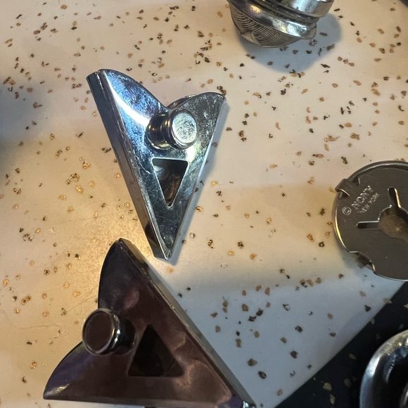 Vintage lot of button covers and collar clips - Picture 3 of 5